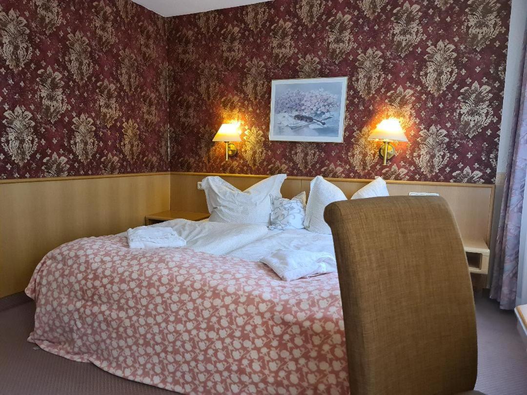 Familien-Hotel Am Traenkbachtal 弗劳恩瓦尔德 外观 照片