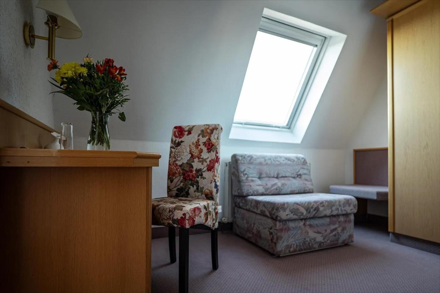 Familien-Hotel Am Traenkbachtal 弗劳恩瓦尔德 外观 照片